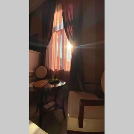 Budoir Royal Apartment Oradea Exterior foto